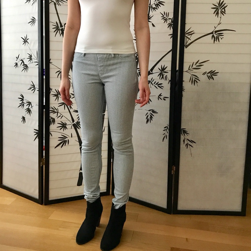 Uniqlo Stretch Legging Pants